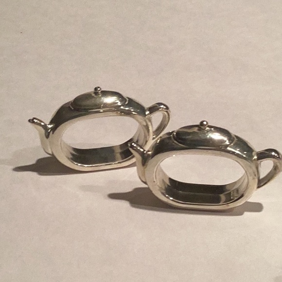 8 Silver Plate Teapot Napkin Rings - Picture 3 of 4